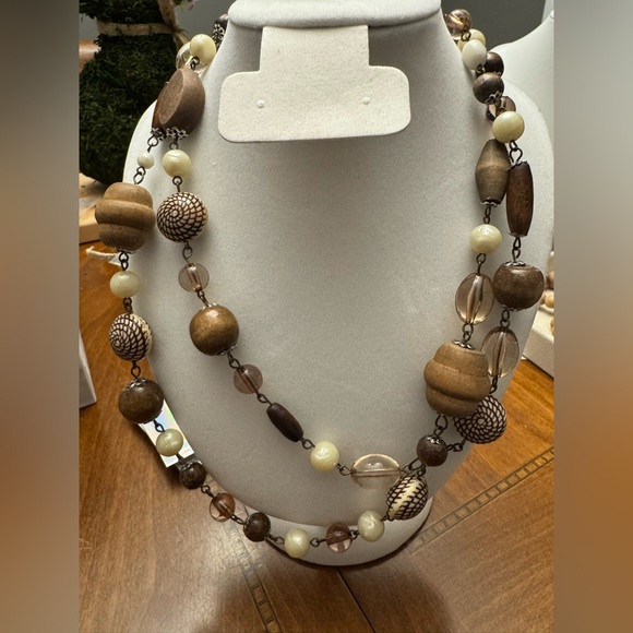 Jewelry - Wood Bead Layered Necklace - Brown Cream